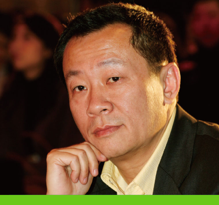 杨镭